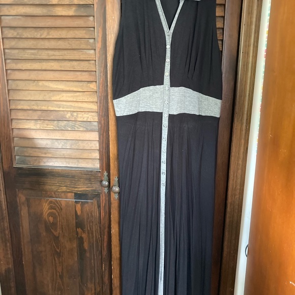 Rhonda Shear button front maxi dress - Picture 3 of 6